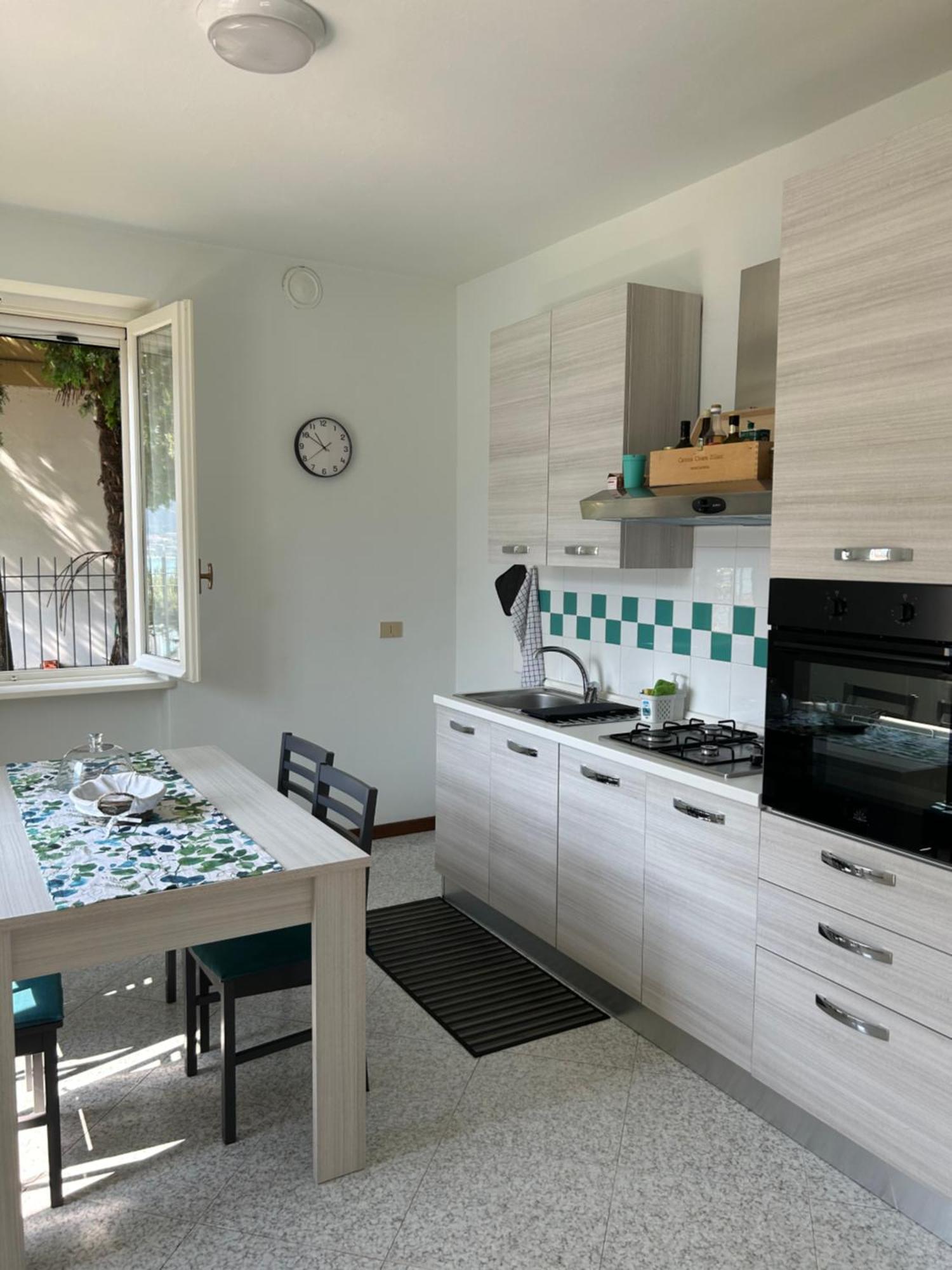 Sebino Holiday Home Monte Isola Exterior photo