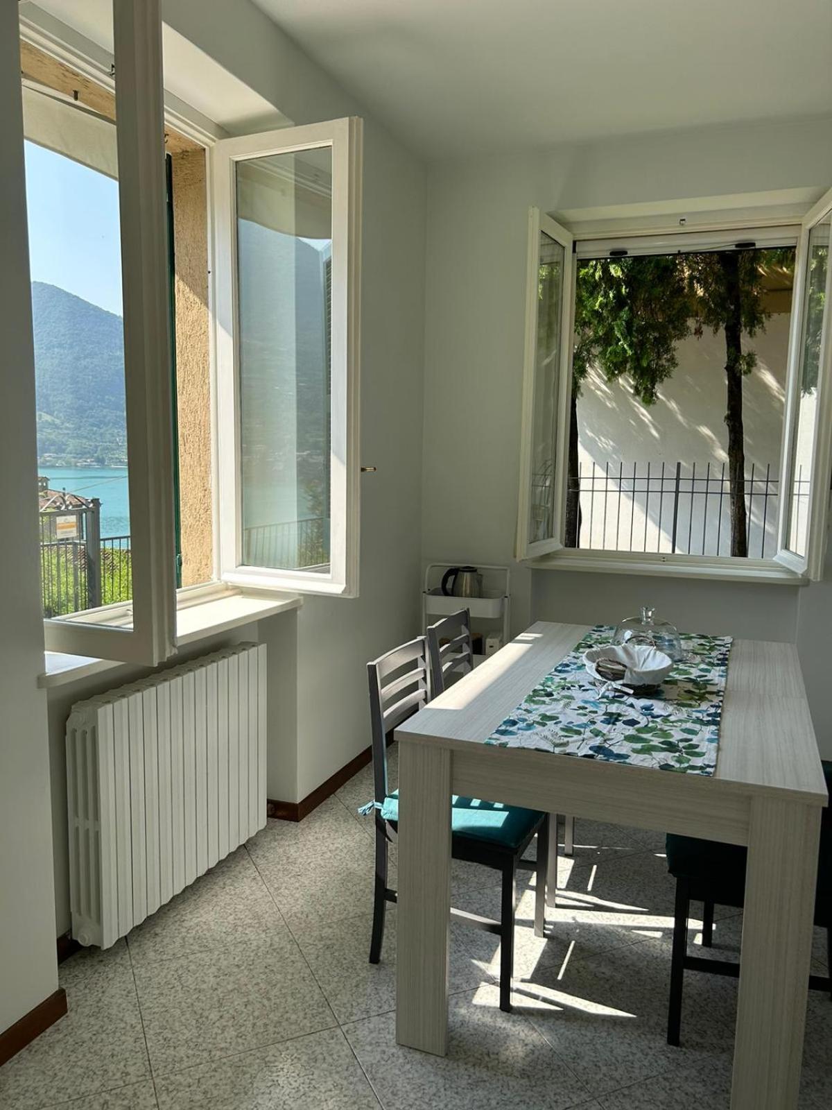 Sebino Holiday Home Monte Isola Exterior photo